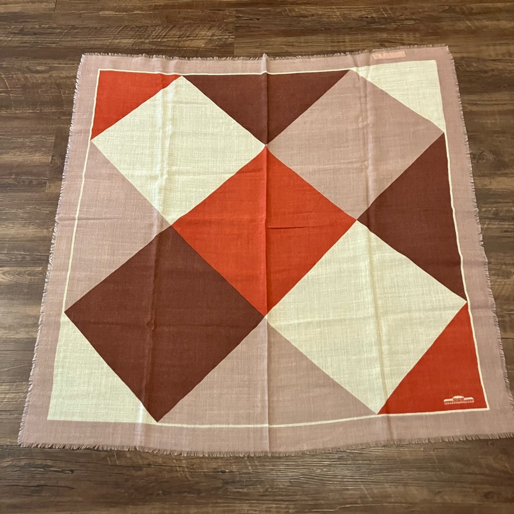 Geometric Patterned Scarf in Red and Brown